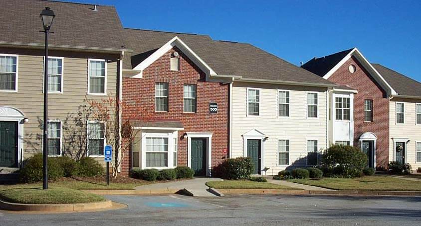 Townhome example - poorly constructed ramp and no side entrance