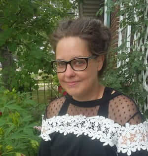 Eleanor Canter Headshot